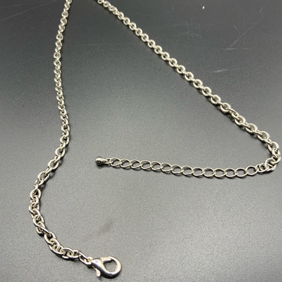 Large dragonfly pendant necklace silver tone 17” - Picture 5 of 5